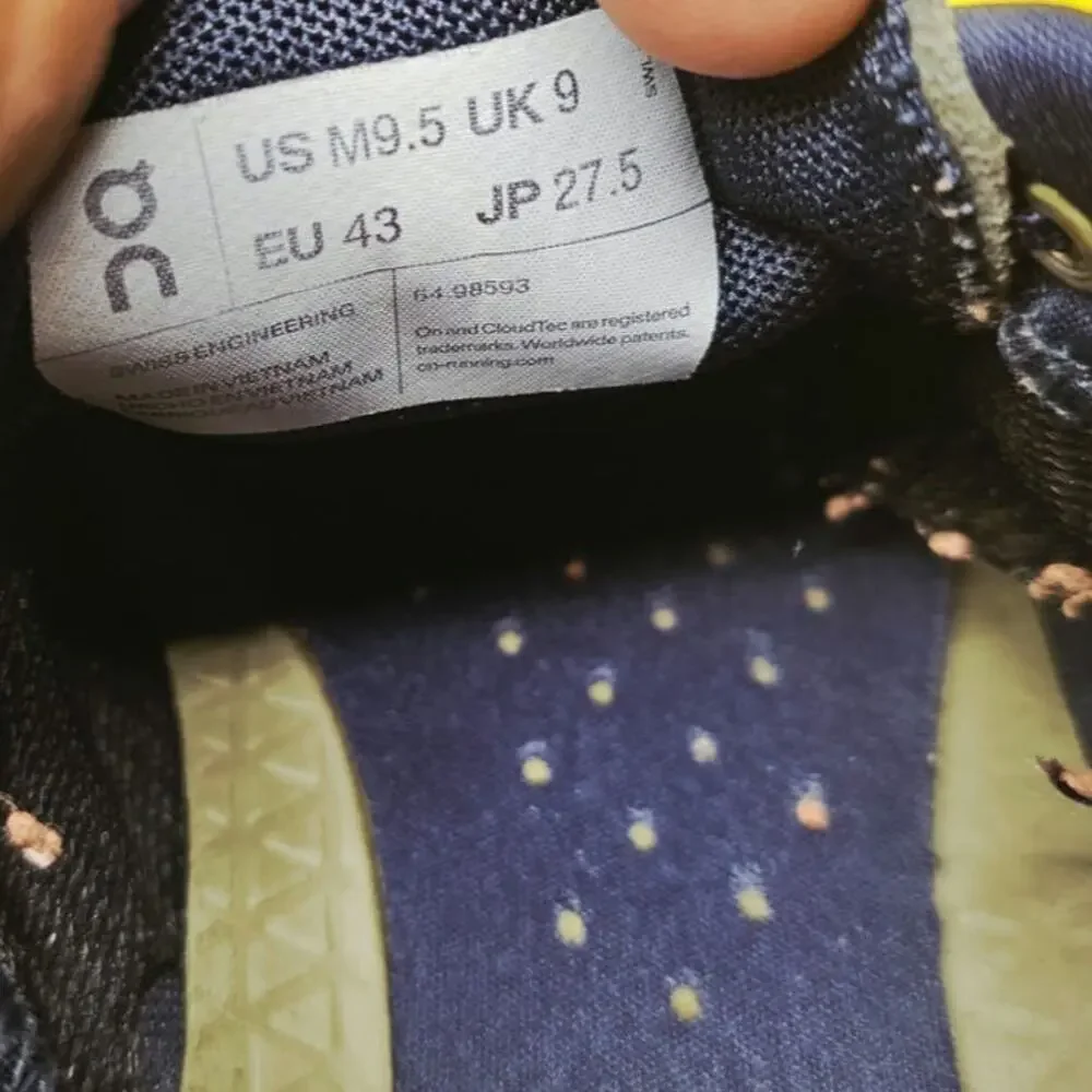 Oncloud Men 9.5 Comfy footwear